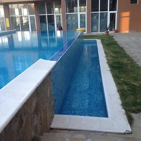 Sanny View South- студия мир авангарда Apartmán *