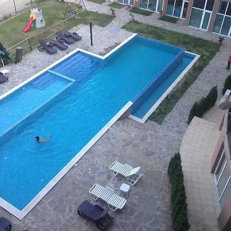 Sanny View South- студия мир авангарда Daire Sunny Beach